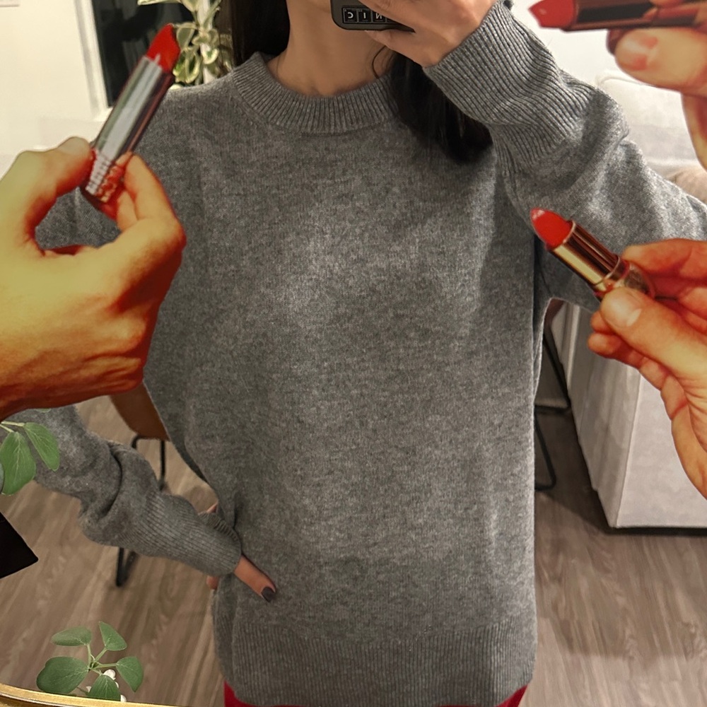“NWT” The Row Classic Gray Crew Neck Sweater